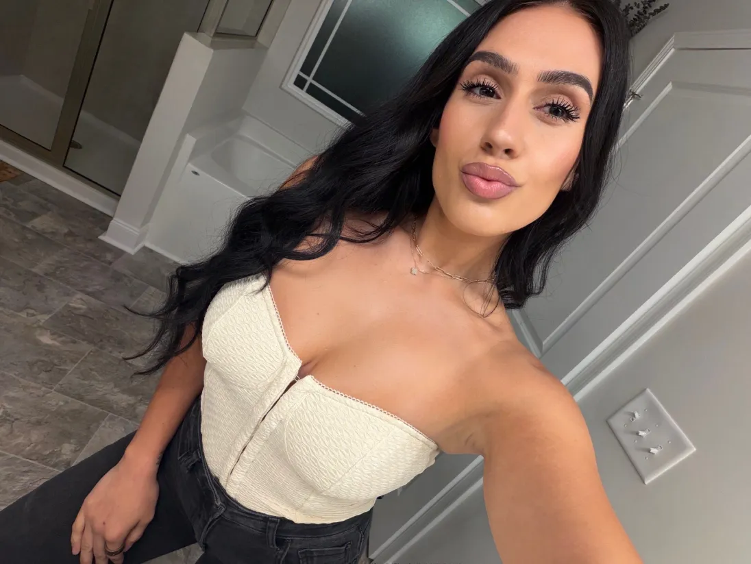 @jazvictoria — $15,000+/mo